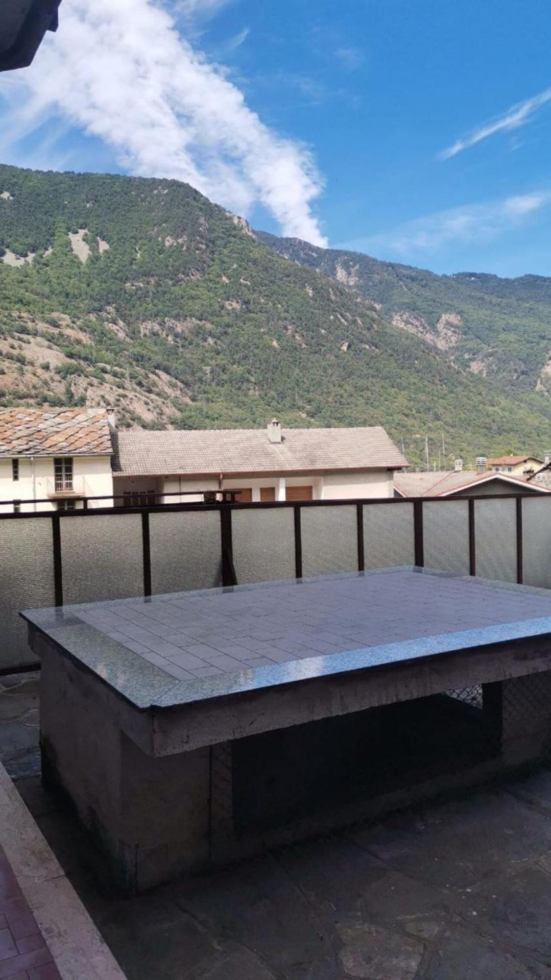 Casa Con Terrazzo E Vista Apartment Chiomonte Bagian luar foto